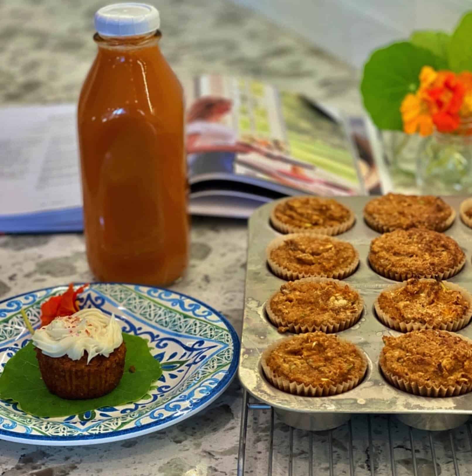 muffins and carrot juic