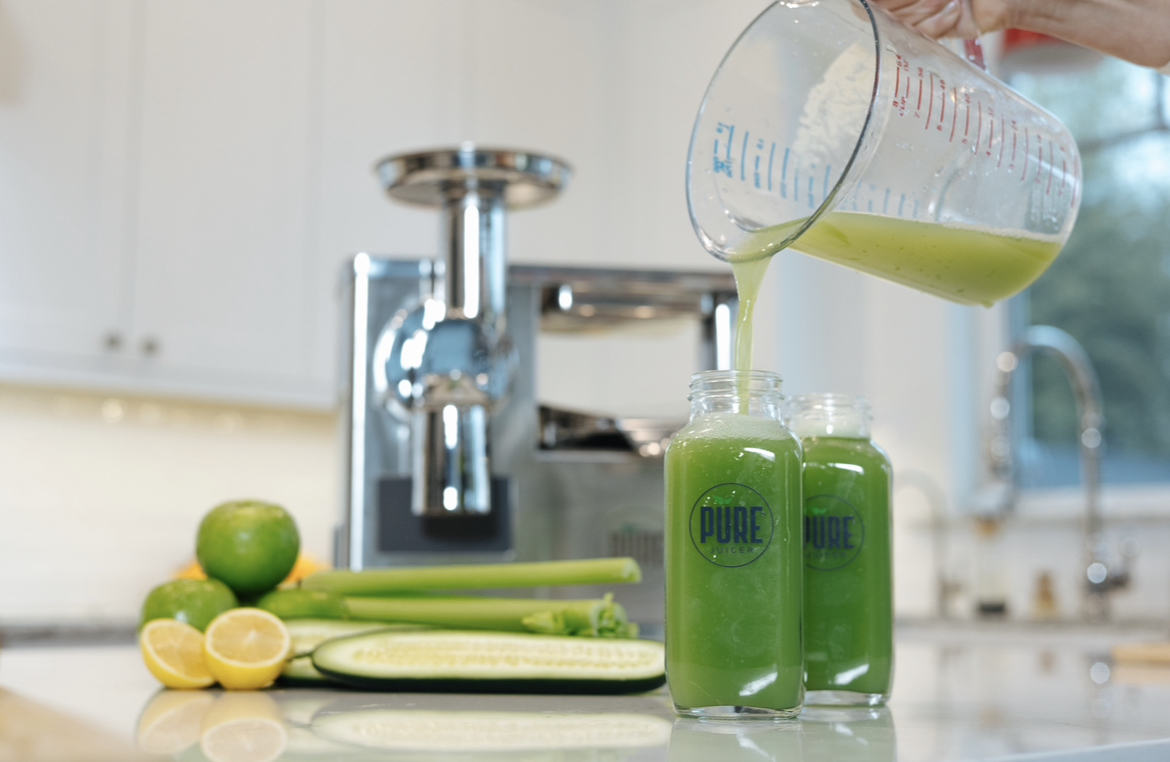 Essential Juicer Accessories To Have the Best Juicing Experience 